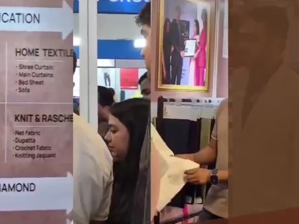 Exhibition Clip 02