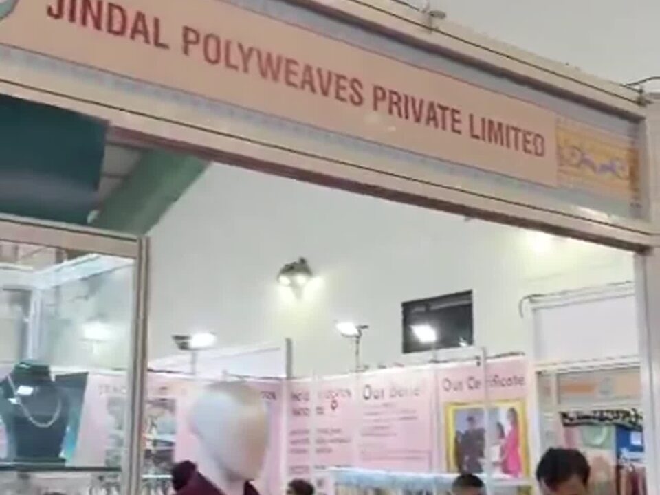 Exhibition Clip 04