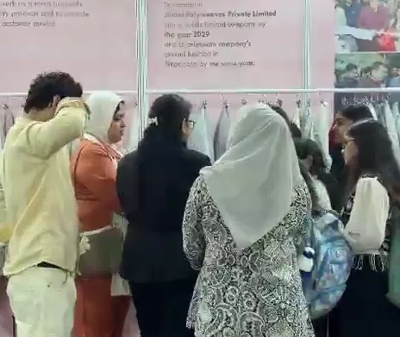 Exhibition Clip 07