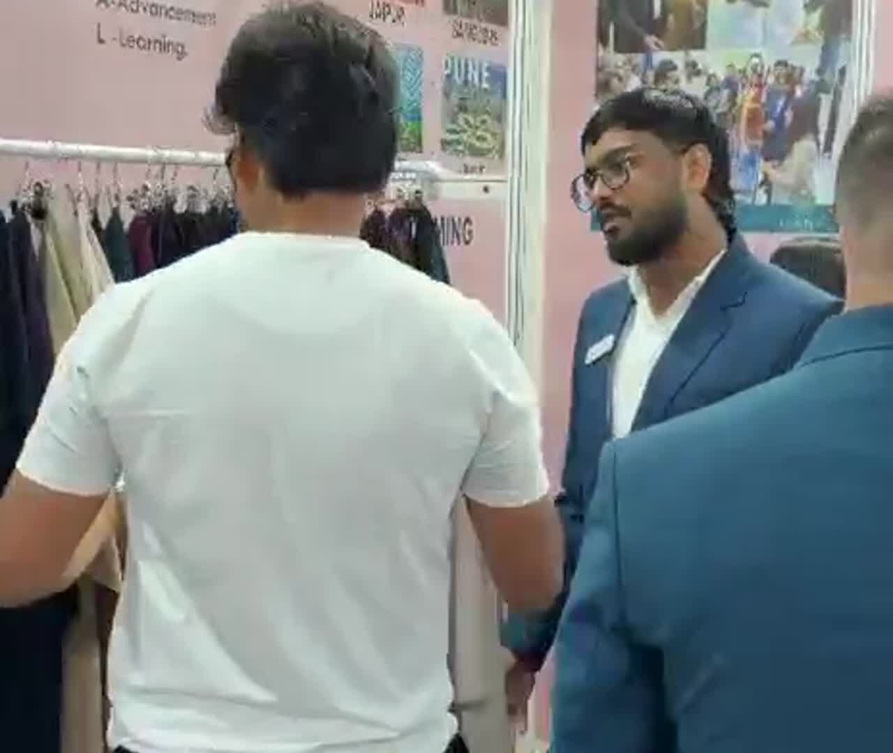 Exhibition Clip 18