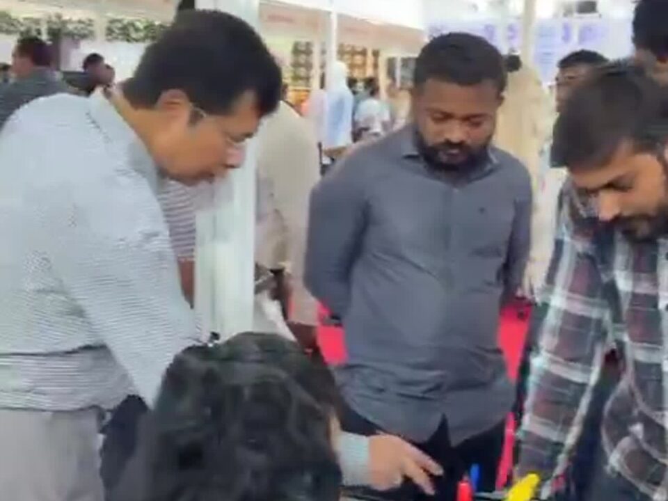 Exhibition Clip 37
