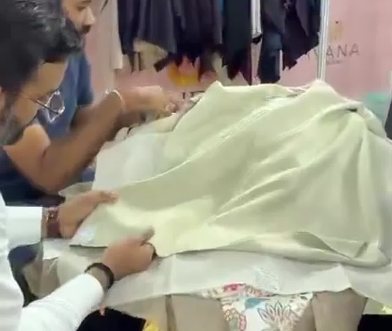 Exhibition Clip 39